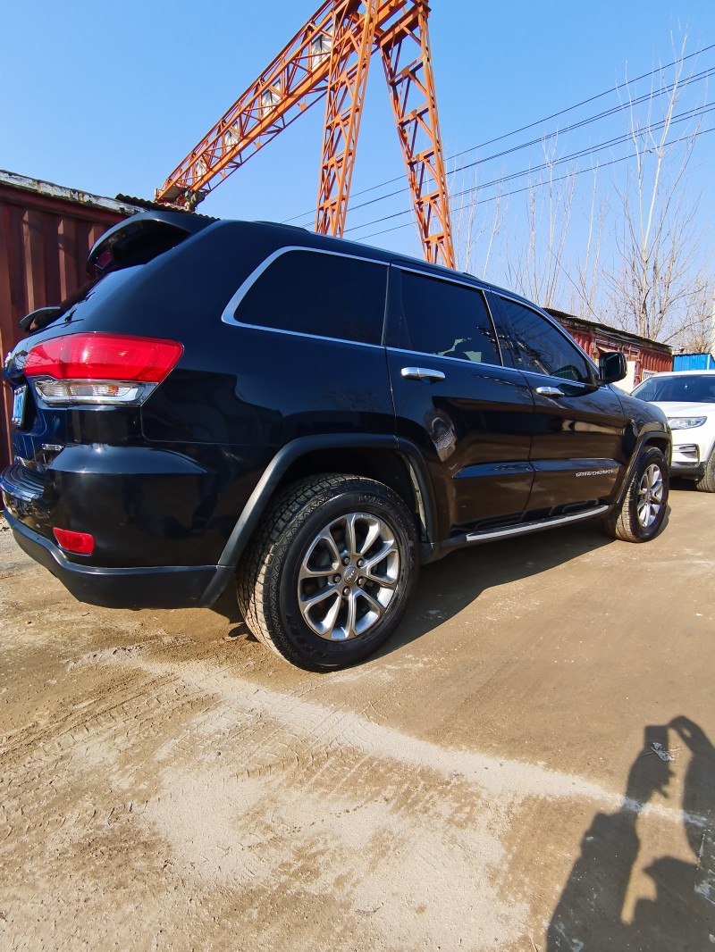 北京15年Jeep大切诺基8