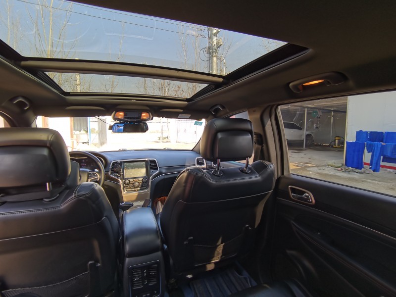 北京15年Jeep大切诺基3