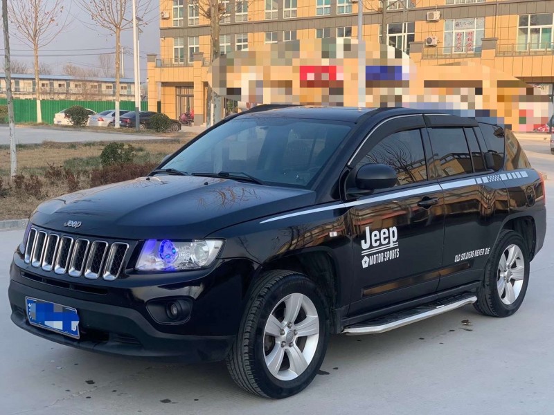 济宁15年Jeep指南者3