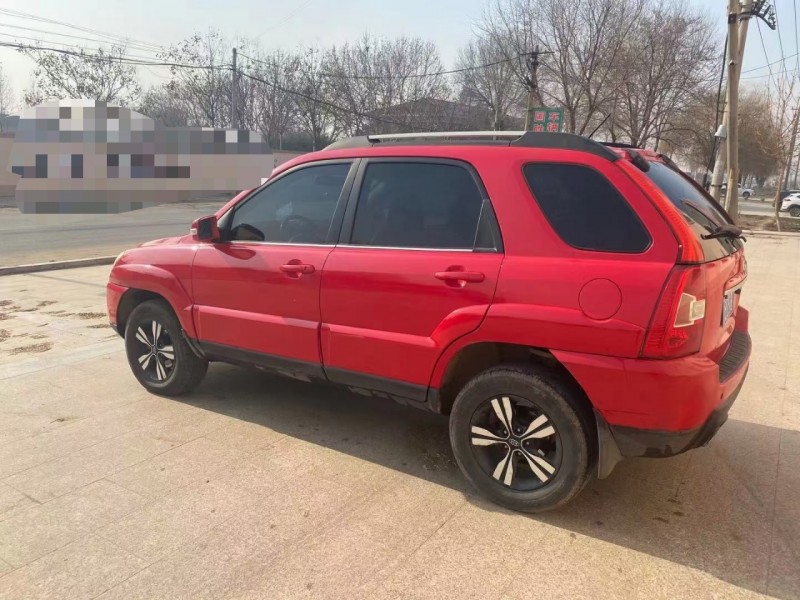 青岛10年起亚狮跑4