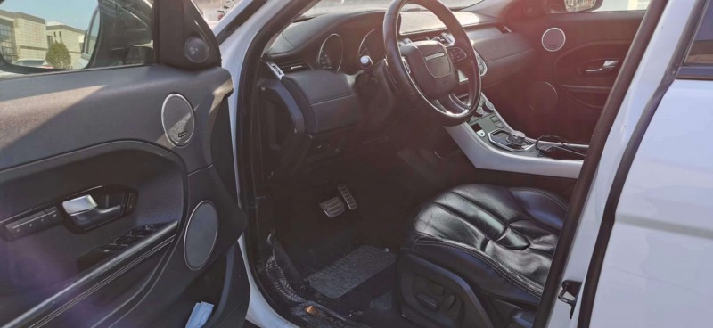 济南12年路虎极光3