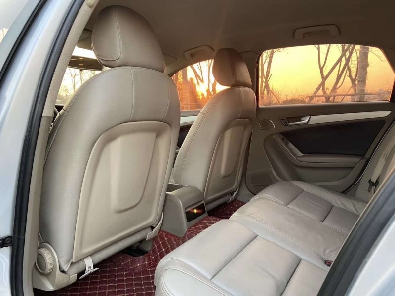 济南11年奥迪A4L5