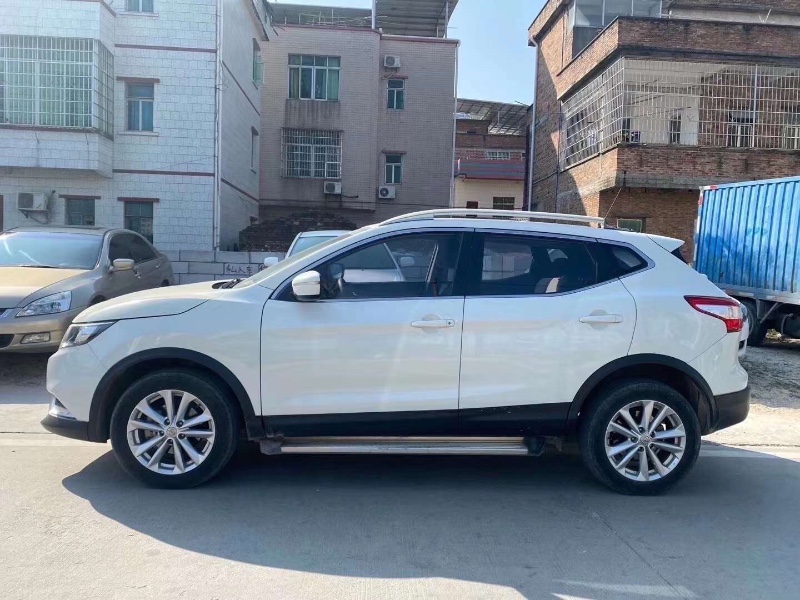 广州15年日产逍客5