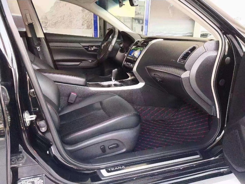 淄博18年日产天籁3