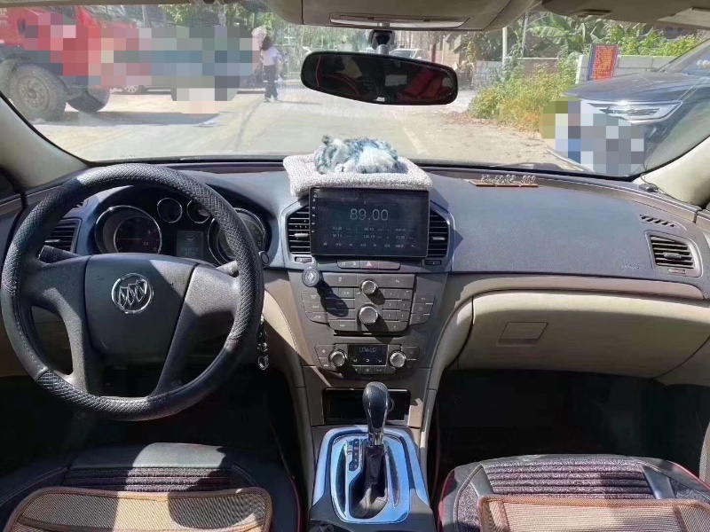 广州11年别克君威1