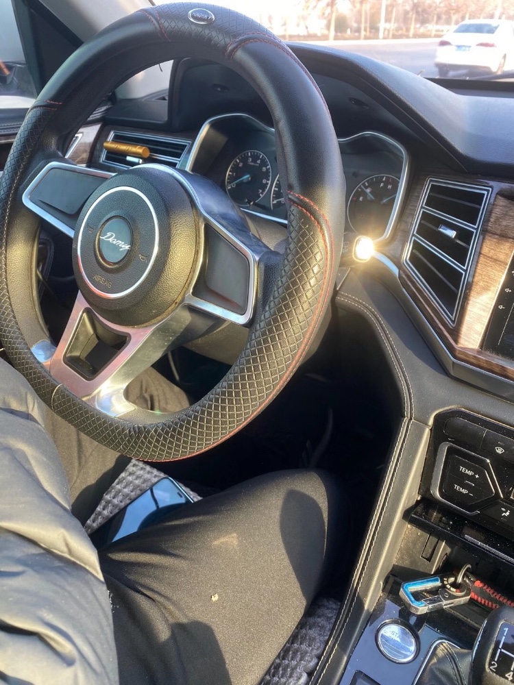 济南17年众泰大迈X71