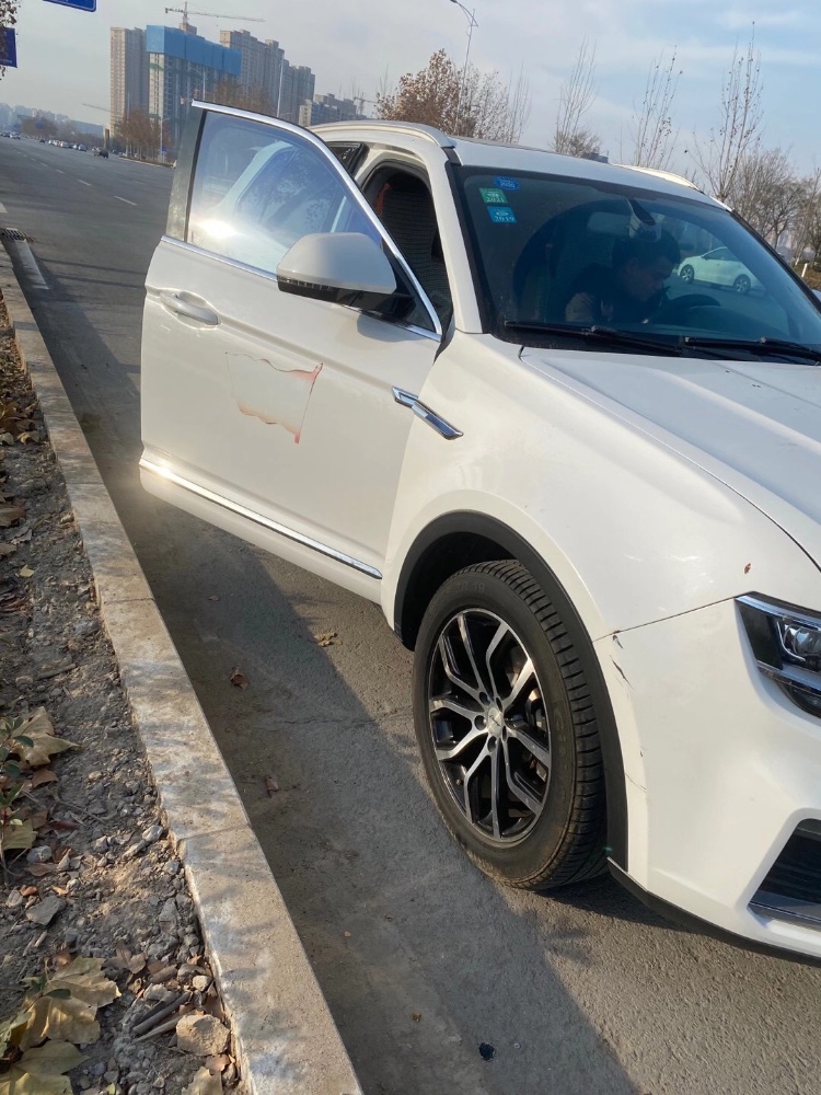 济南17年众泰大迈X73