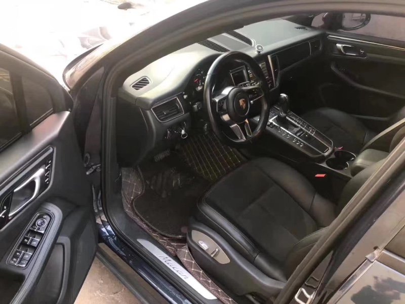 济南15年保时捷Macan7