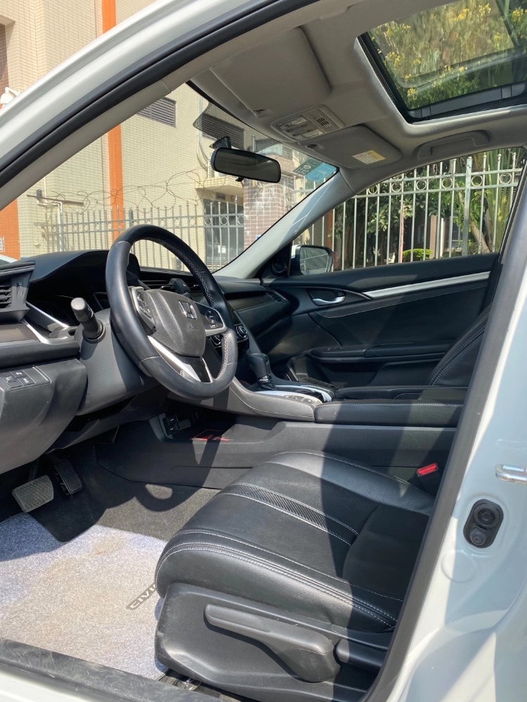 中山17年本田思域5