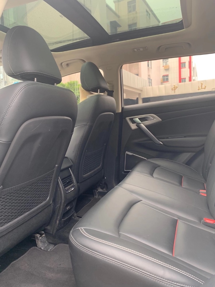 中山19年吉利博越5