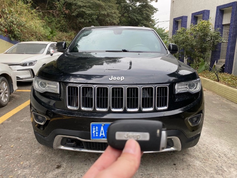 中山15年Jeep大切诺基1