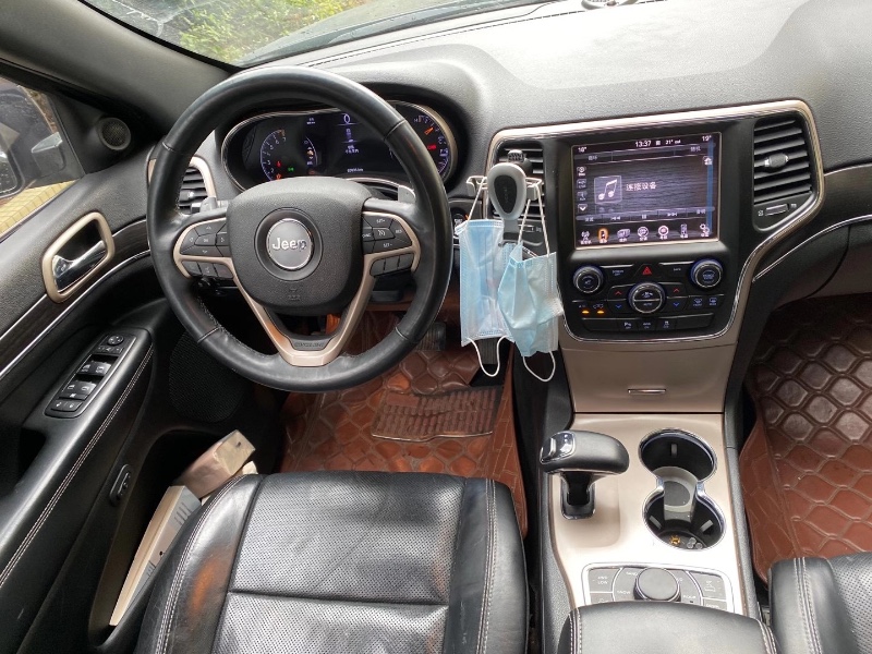 中山15年Jeep大切诺基6