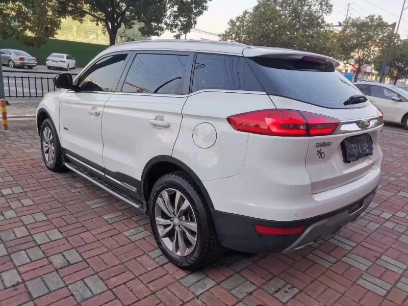 盐城16年吉利博越3