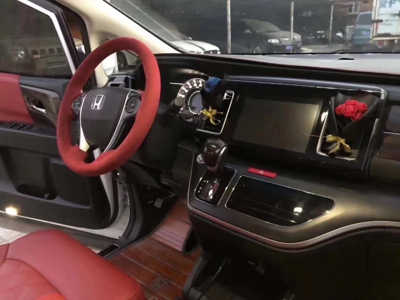 临沂18年本田艾力绅1