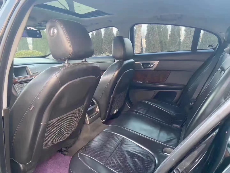 青岛09年捷豹XF5