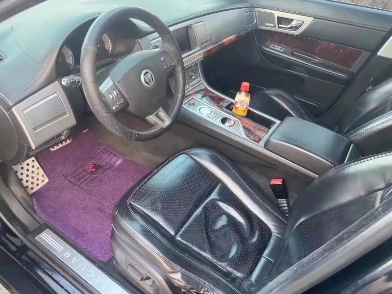 青岛09年捷豹XF8