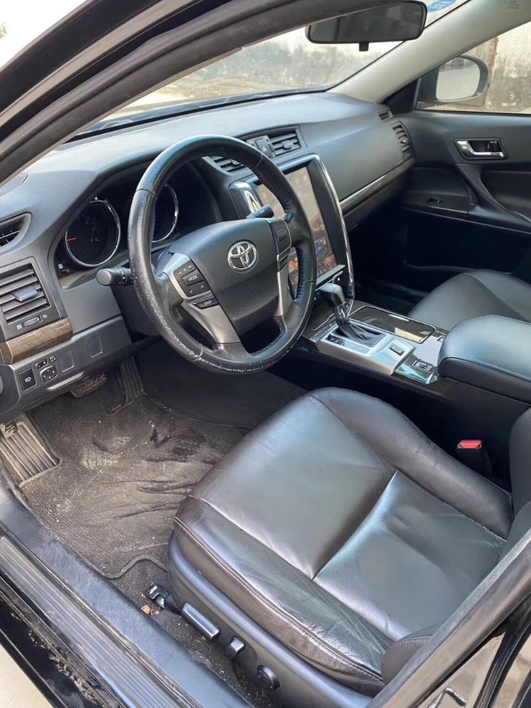 江门14年丰田锐志4