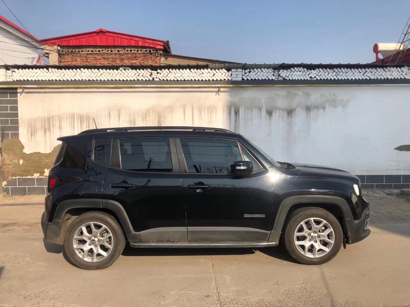 石家庄17年Jeep自由侠2