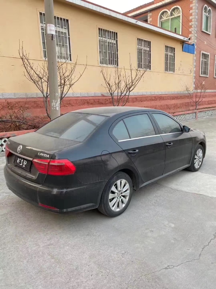 济南15年大众朗逸5