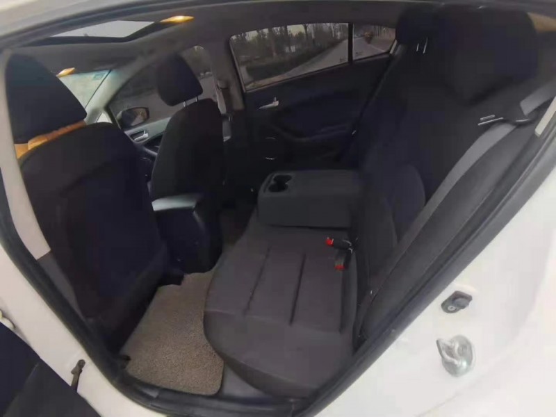 郑州13年起亚K38