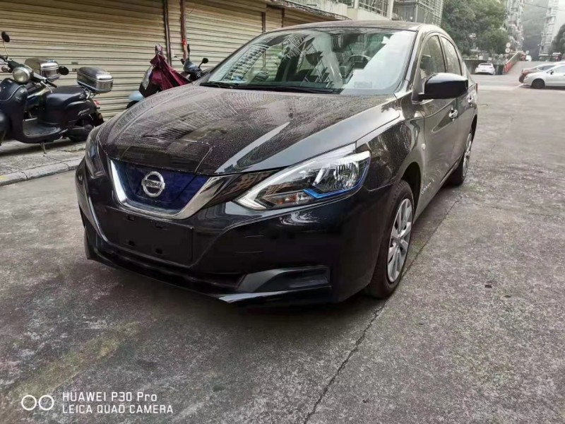 南宁20年日产轩逸1