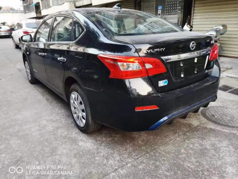 南宁20年日产轩逸6