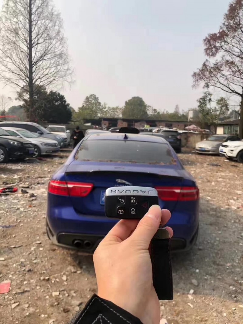 長沙18年捷豹XE9