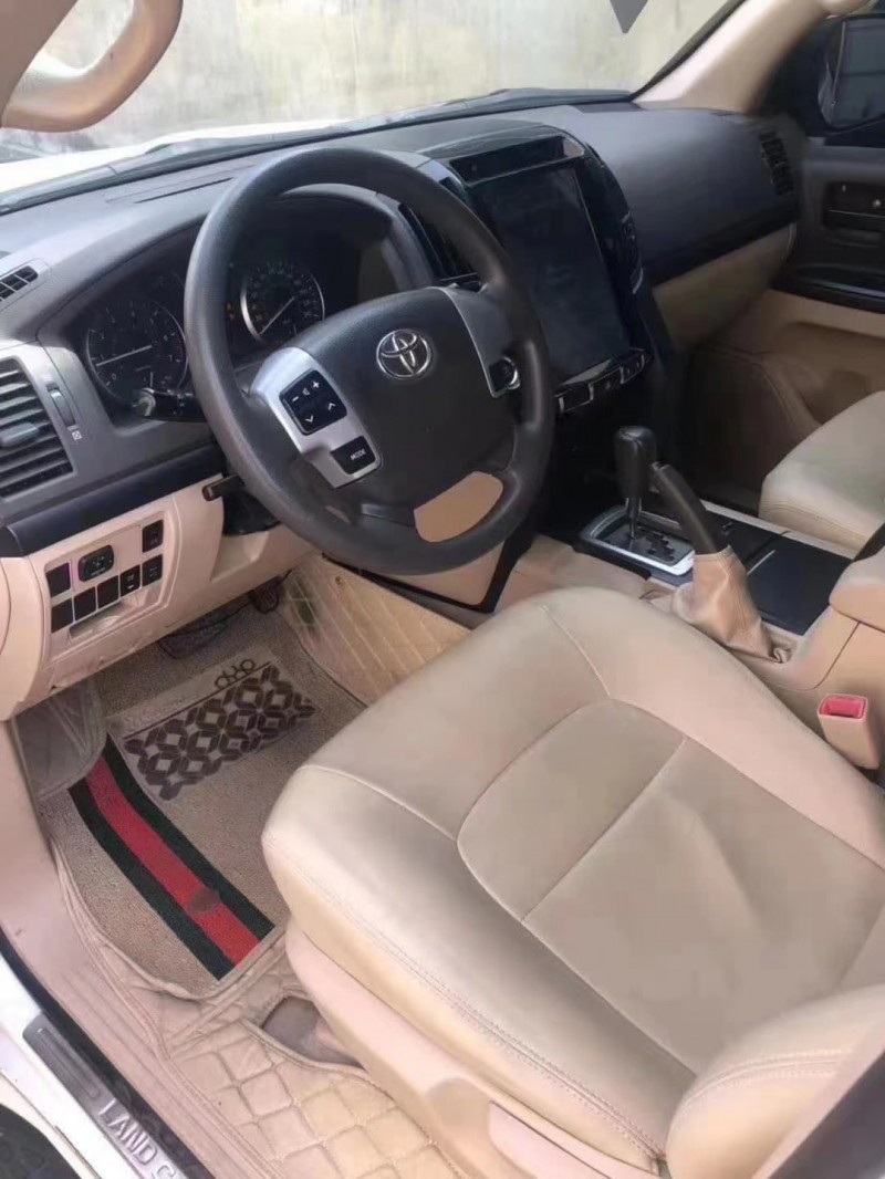 潍坊15年丰田兰德酷路泽6