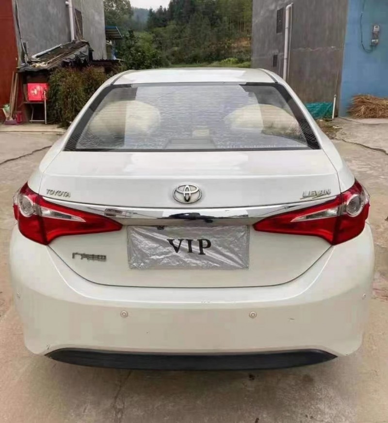 济南15年丰田雷凌3