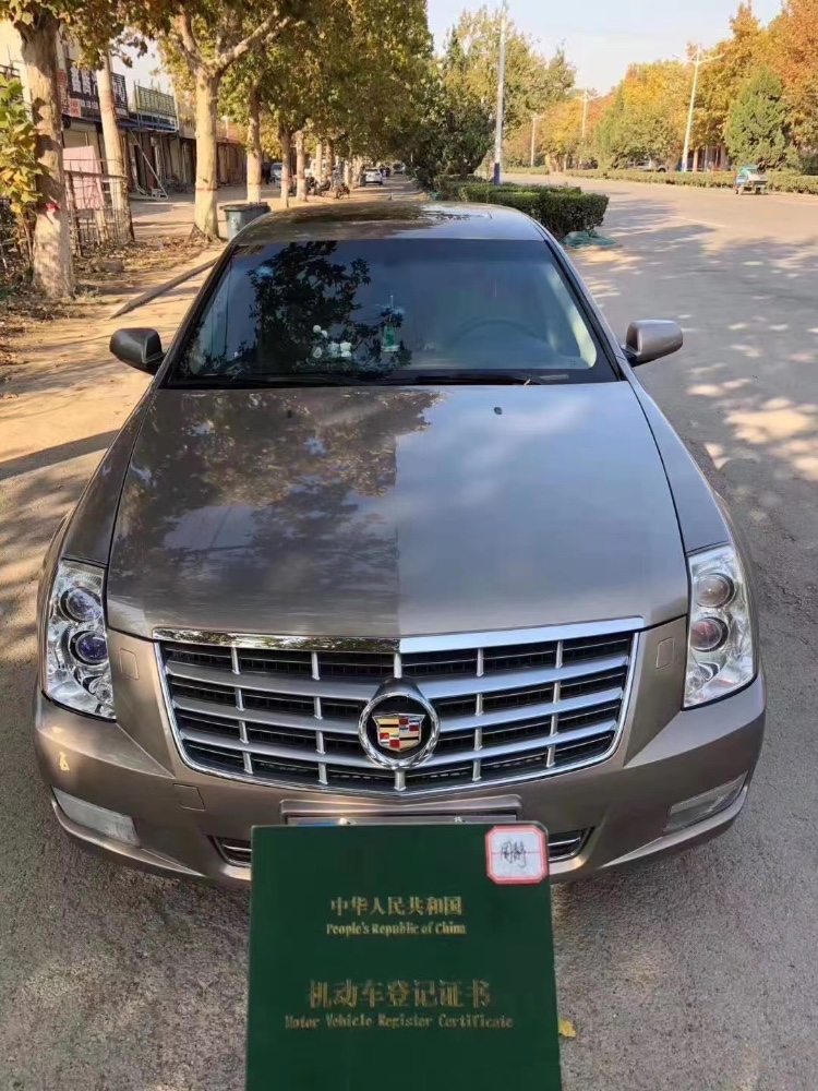 济南10年凯迪拉克赛威7