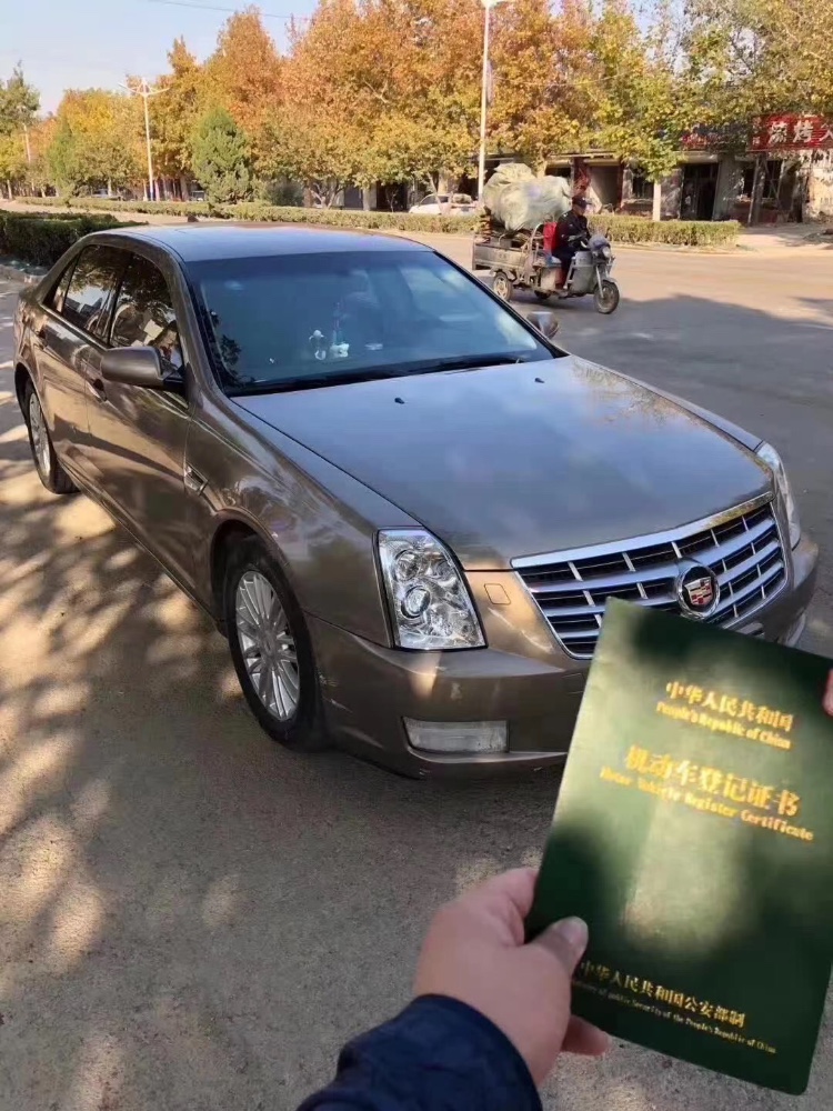 济南10年凯迪拉克赛威5