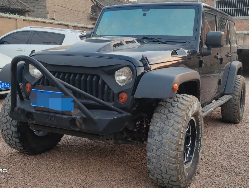 太原13年Jeep牧馬人9