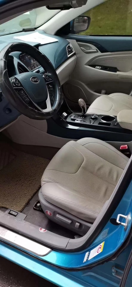 重庆14年比亚迪秦2