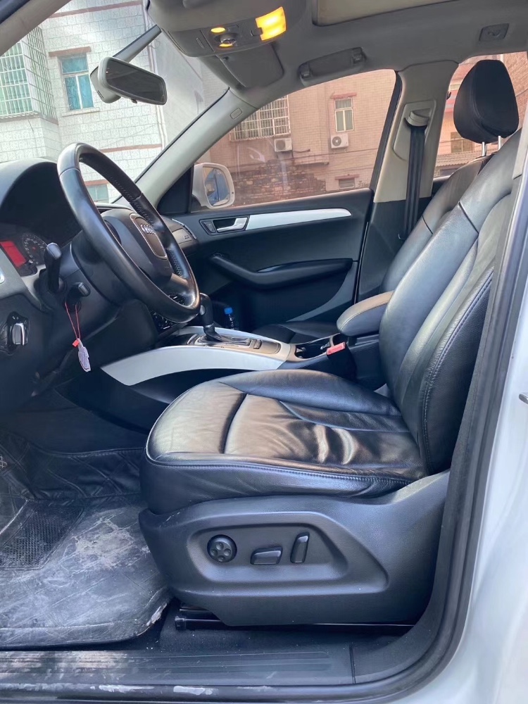 广州10年奥迪Q52