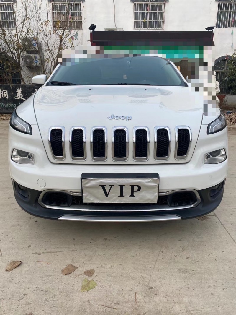 棗莊18年Jeep自由光1