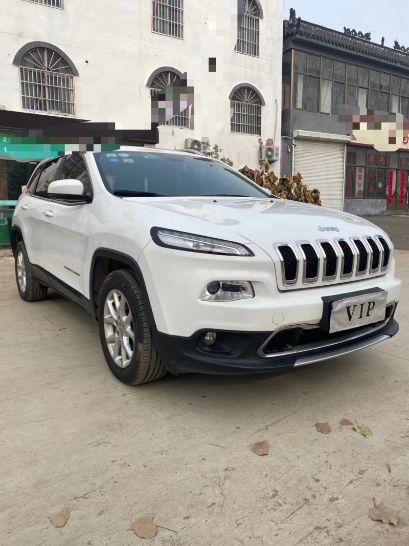 棗莊18年Jeep自由光3