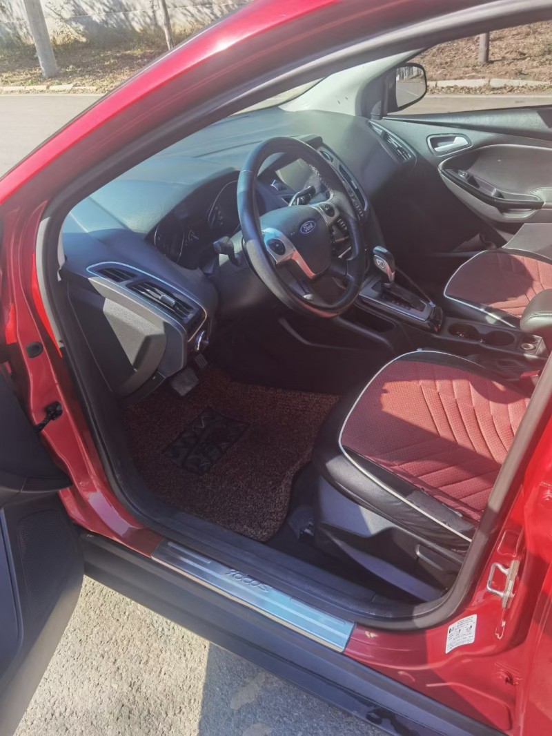 徐州13年福特福克斯5