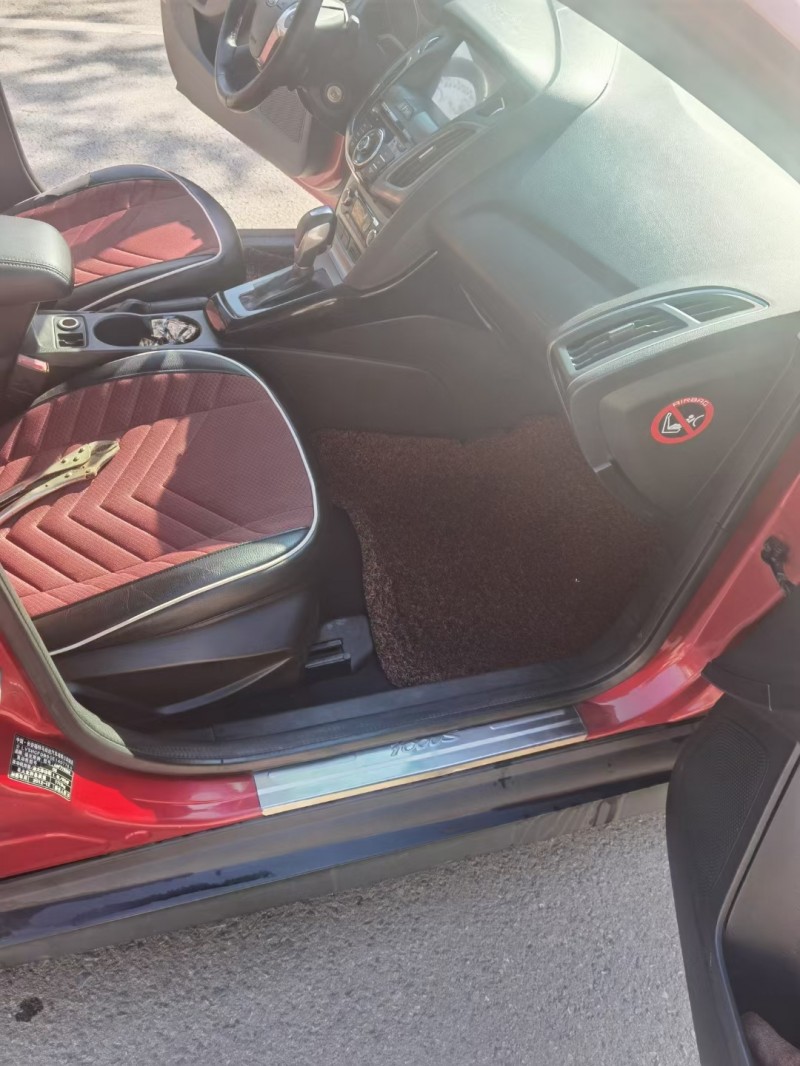 徐州13年福特福克斯6