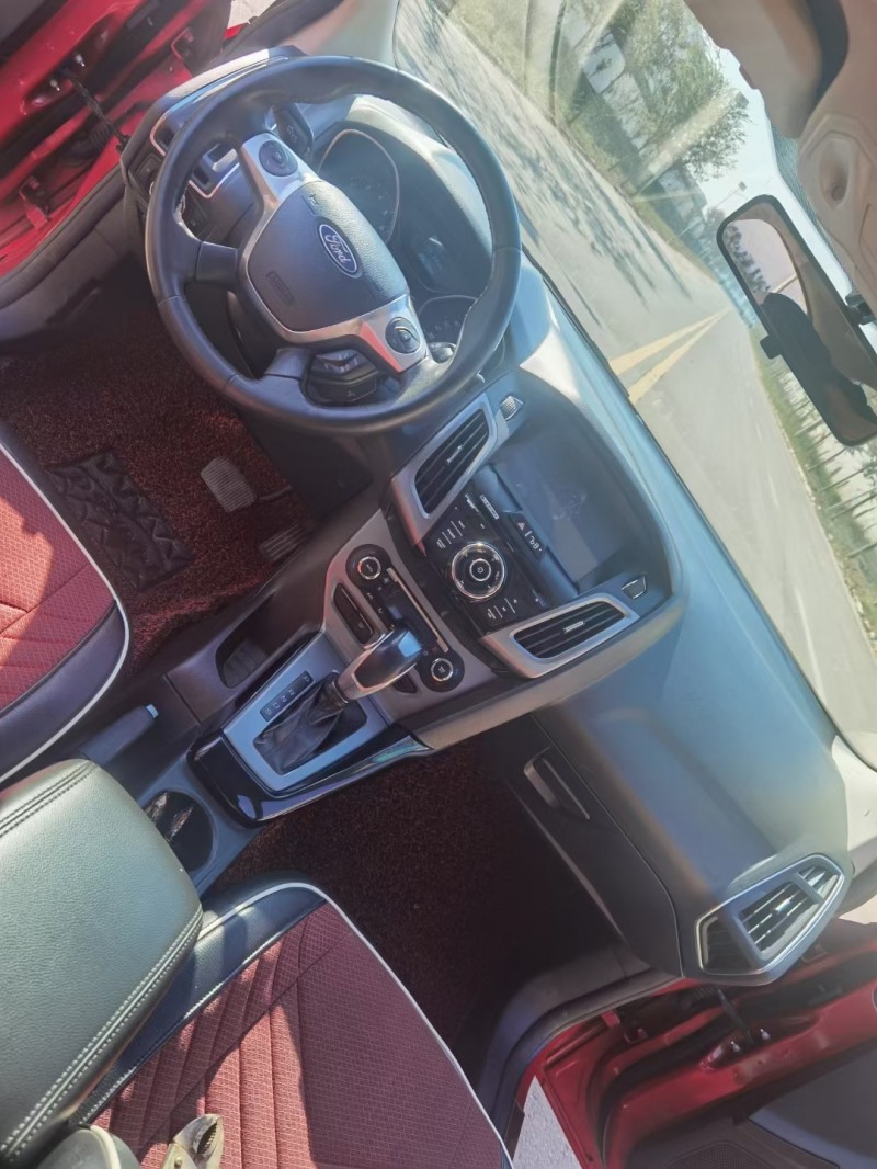 徐州13年福特福克斯9