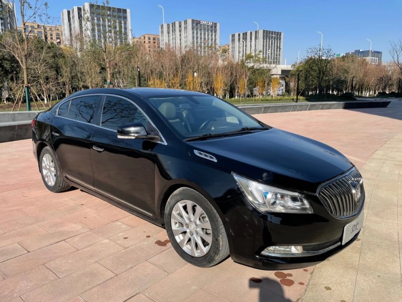 盐城15年别克君越7