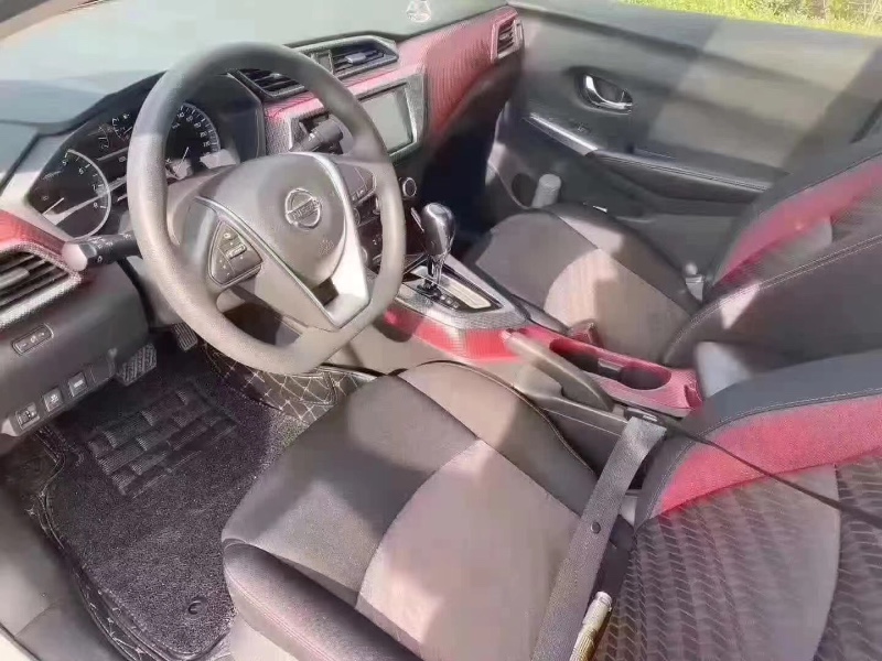 青岛16年日产天籁2