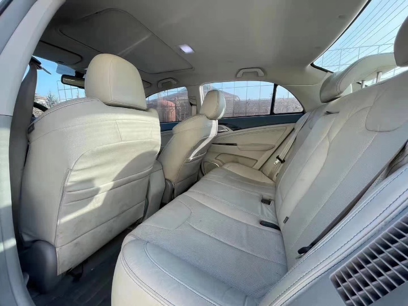 青岛14年比亚迪秦5