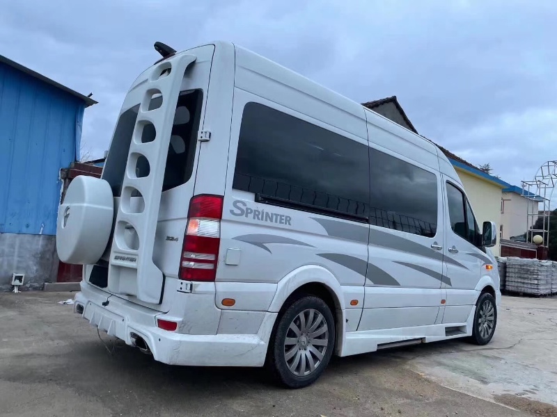 青岛15年奔驰斯宾特9