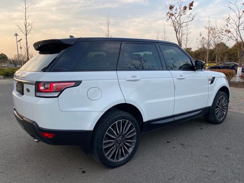 盐城17年路虎揽胜运动5