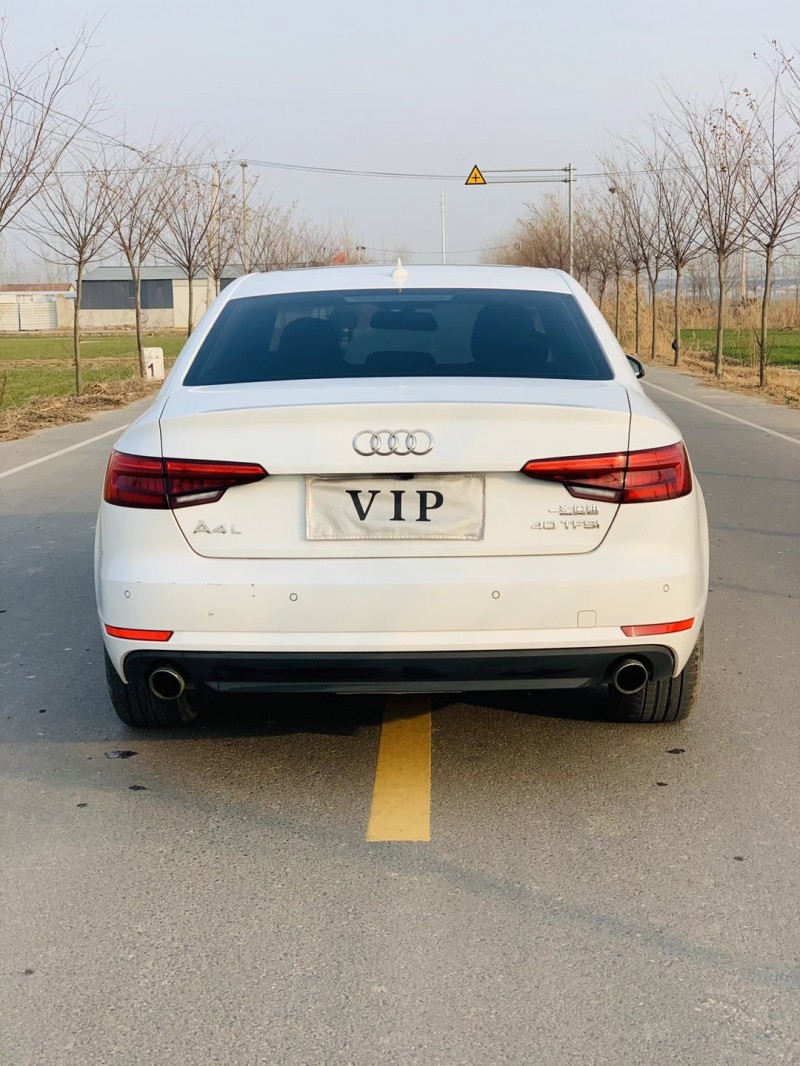 徐州17年奥迪A4L5