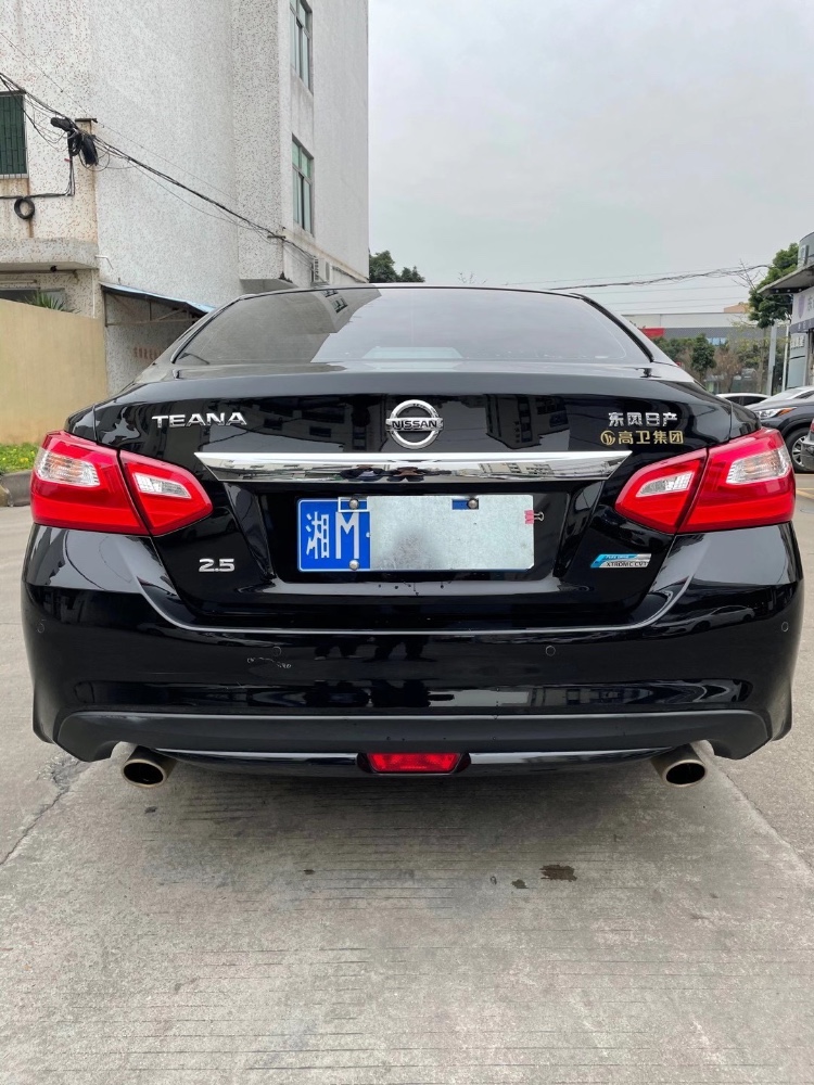 中山17年日产天籁5