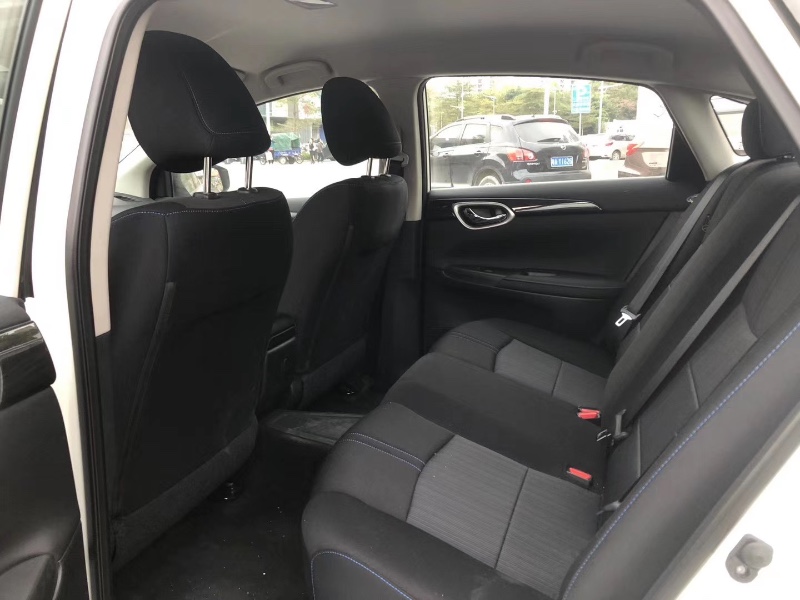 广州20年日产轩逸7