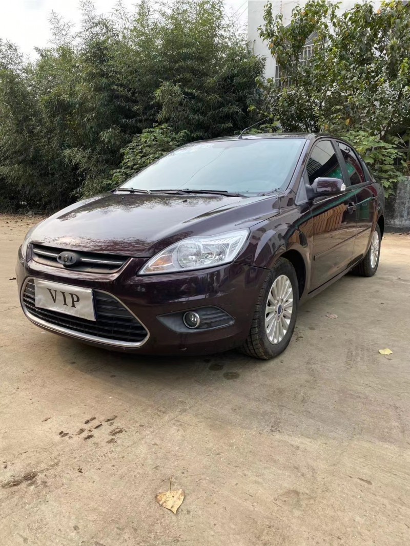 枣庄13年福特福克斯2