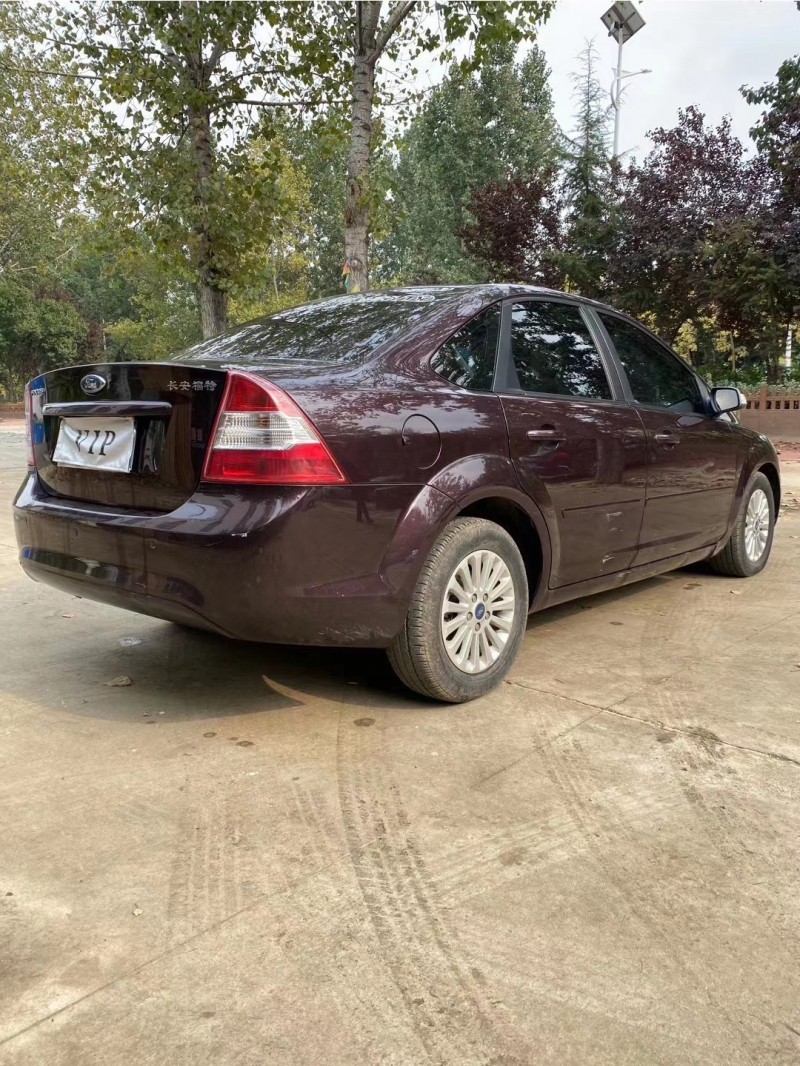 枣庄13年福特福克斯6