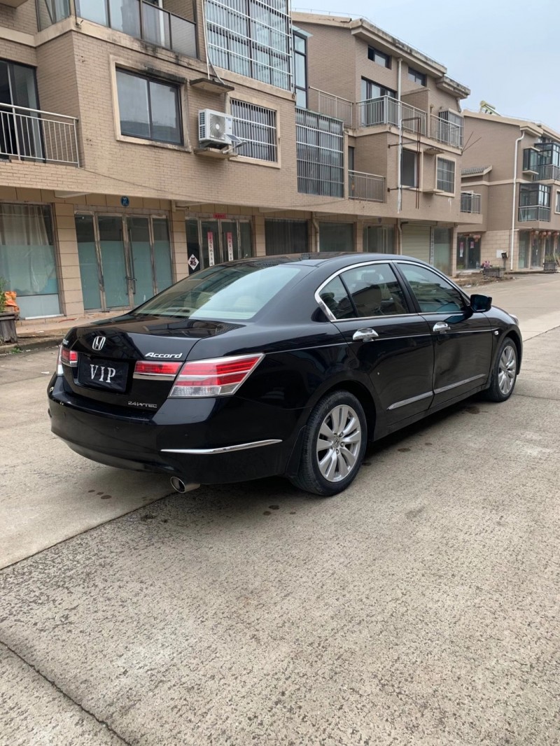 徐州13年本田雅阁2